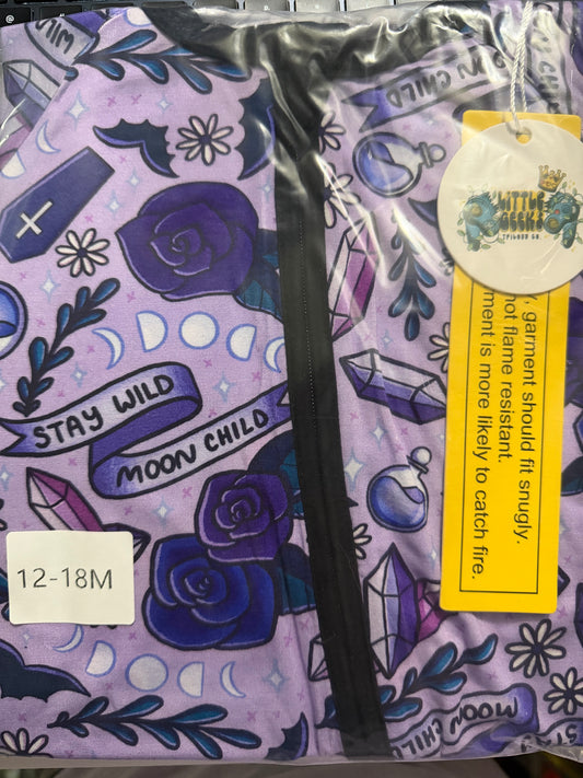 RTS 12/18 Feetie: Moon Child