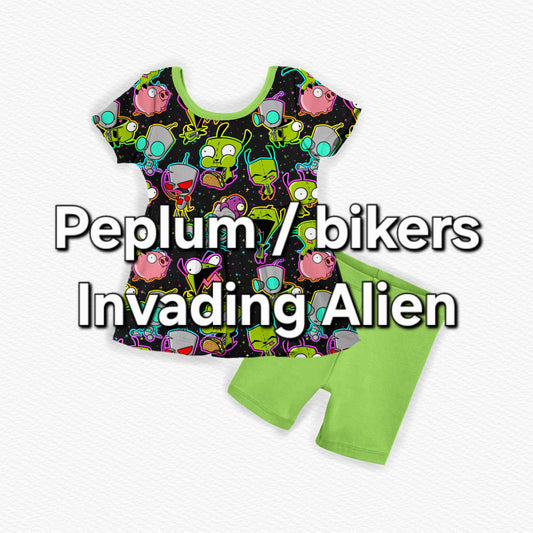 RTS PLAY Short sleeve peplum / bikers: Invading Alien